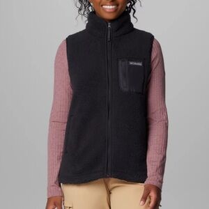 Women Columbia black Fleece Vest